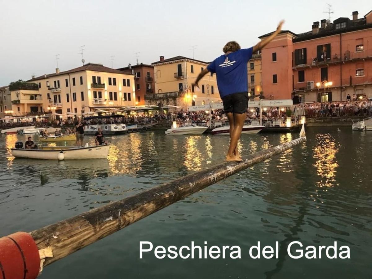 Appartamento "Il Vicolo" Peschiera del Garda Exterior foto